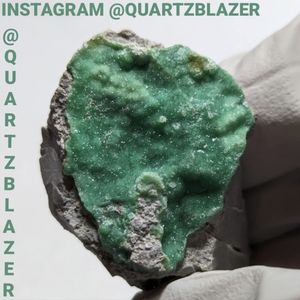 Beautiful sparkly druzy Variscite!!